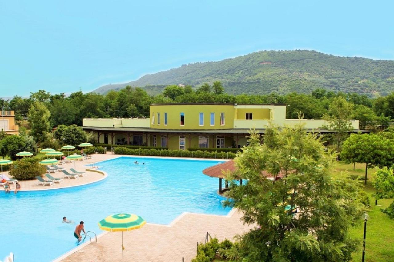 Apartmán Pizzo Beach Club Exteriér fotografie