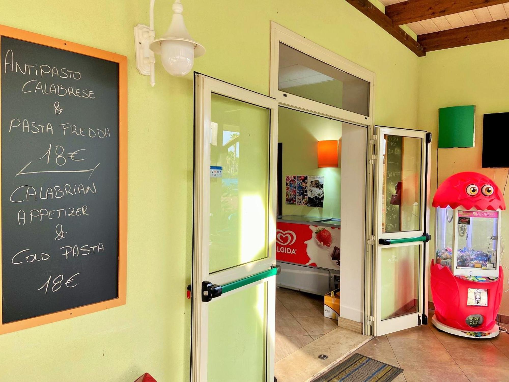 Apartmán Pizzo Beach Club Exteriér fotografie