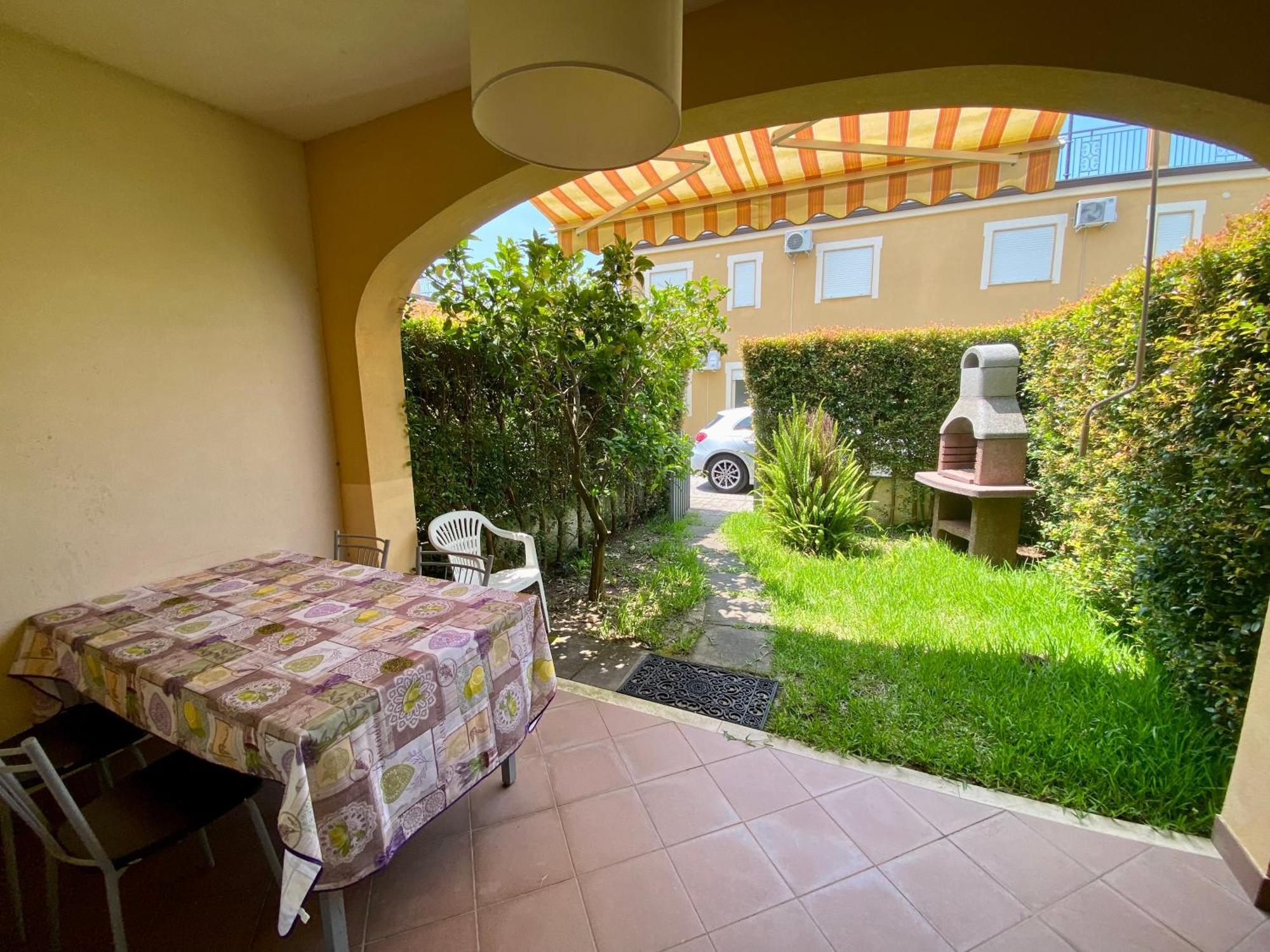 Apartmán Pizzo Beach Club Exteriér fotografie