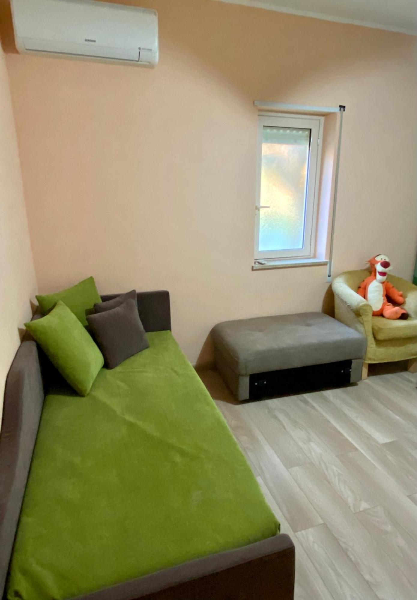 Apartmán Pizzo Beach Club Pokoj fotografie